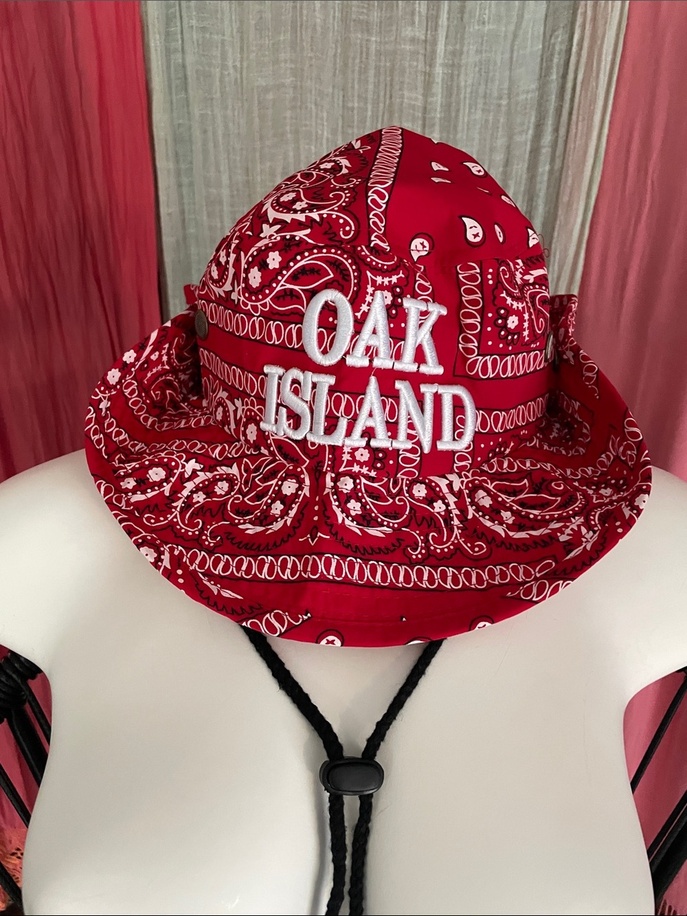 Red Bandana Sun Hat with White 'OAK ISLAND' Embroidery